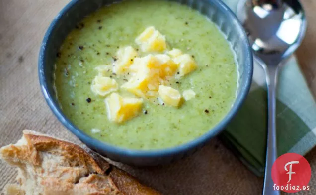 Sopa De Brócoli Y Queso Cheddar