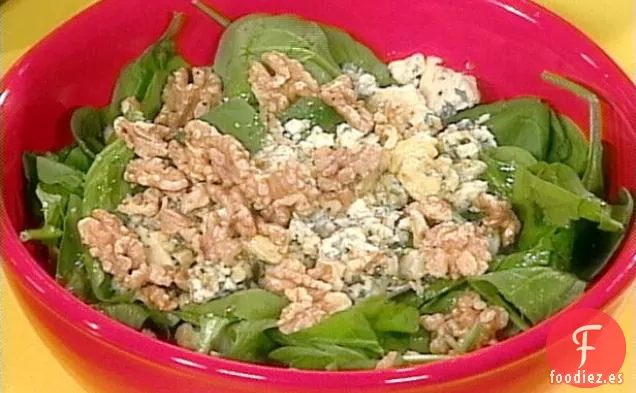 Ensalada de Queso Azul y Nueces con Aderezo de Arce