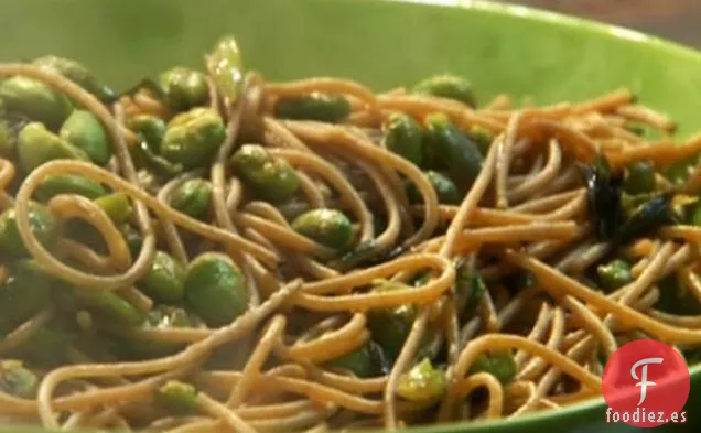 Chuletas de Cerdo con Naranja y Sésamo con Fideos de Trigo Integral Teriyaki