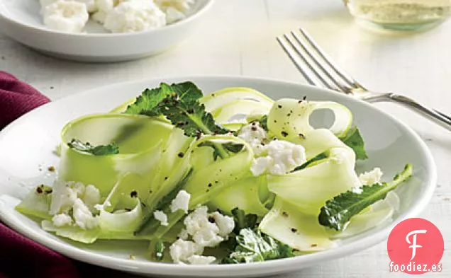 Ensalada de Tallo de Brócoli Afeitado con Lima