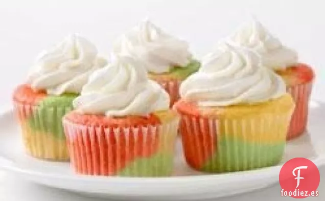 Cupcakes con Sabor a Fruta Tie-Dye