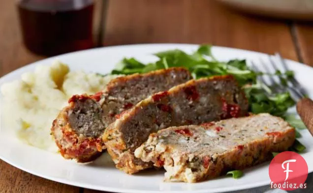 Pastel de Carne de Pavo con Queso Feta y Tomates Secados al Sol