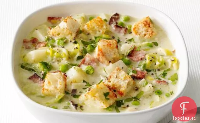 Sopa De Patatas Y Puerros Con Tocino