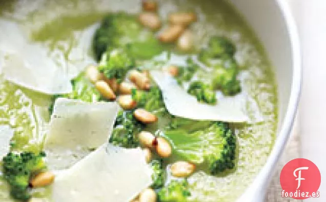 Sopa cremosa de Brócoli y frijoles blancos