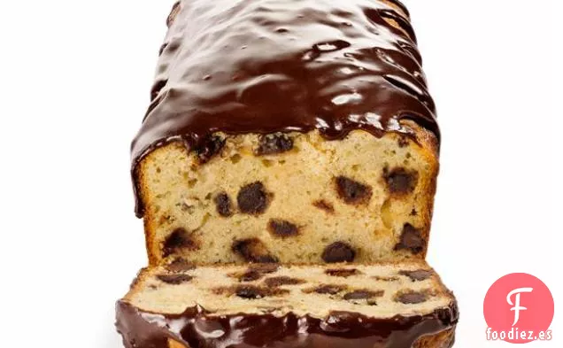 Pan de Plátano Con Chispas de Chocolate y Glaseado de Chocolate