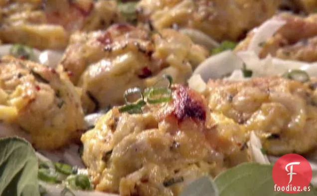 Pasteles de Cangrejo Chiarello con Ensalada de Hinojo Afeitado
