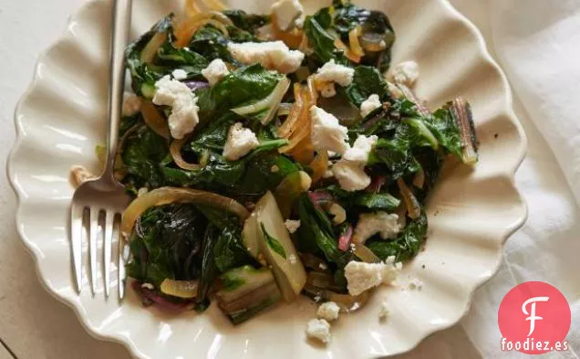 Verduras Marchitas con Salata de Ricotta