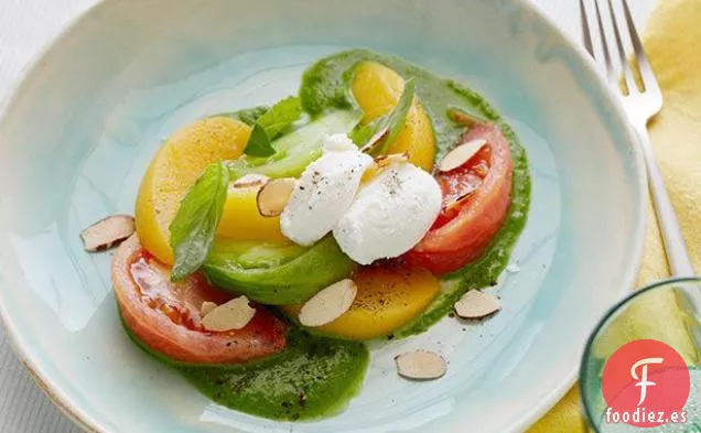 Ensalada de Tomate y Melocotón con Ricotta