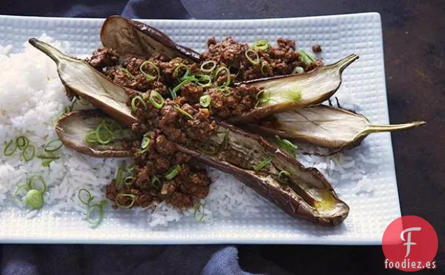 Berenjena Asada con Cerdo al Estilo de Sichuan