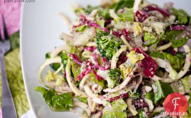 Ensalada Vegetariana Con Aderezo Para Ensalada De Brócoli