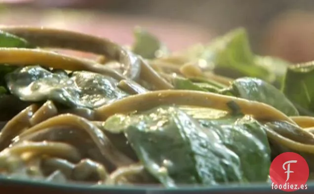 Fettuccini de Espinacas con Salsa de Crema de Gorgonzola