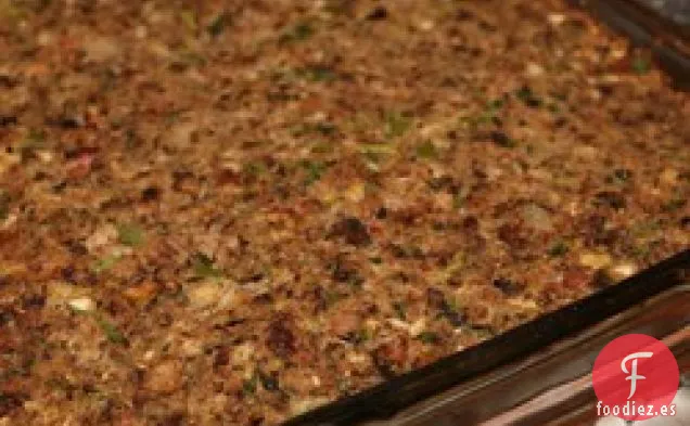 Relleno de Salchichas, Tocino, Manzana y Pan de Maíz