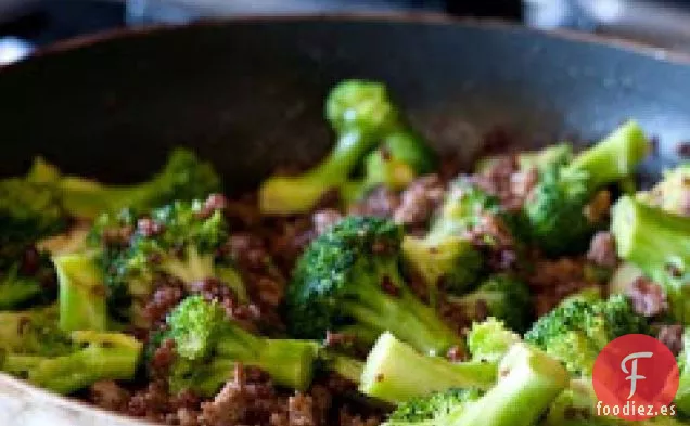 Salteado de Carne y Brócoli