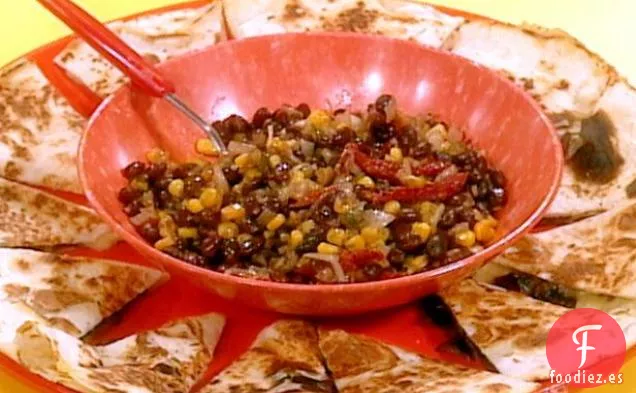 Quesadillas de Setas Silvestres con Salsa de Frijoles Negros Calientes