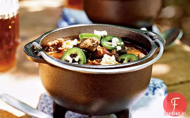 Chile de Venado, Salchicha y Frijoles Negros