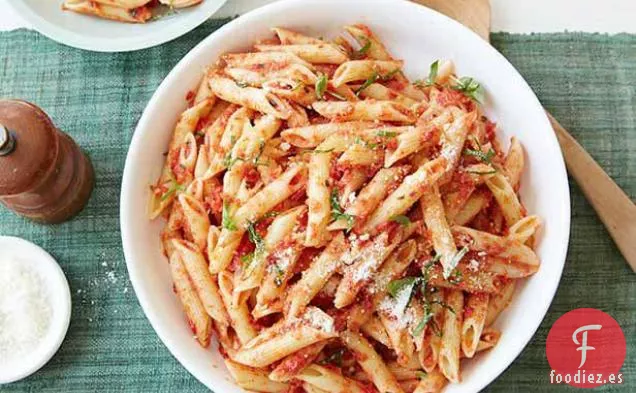Penne con Pesto de Tomate Secado al Sol