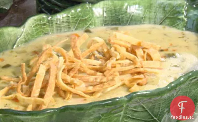 Sopa de Pollo Poblana