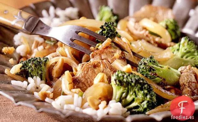 Cerdo salteado con Brócoli y Anacardos