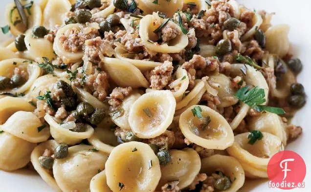 Orecchiette con Ternera, Alcaparras y Vino Blanco