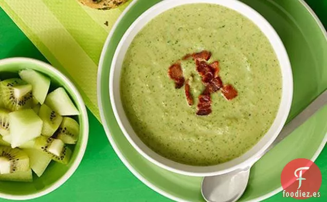 Sopa de Brócoli y Queso Cheddar