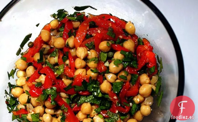Ensalada De Garbanzos Con Pimientos Rojos Asados