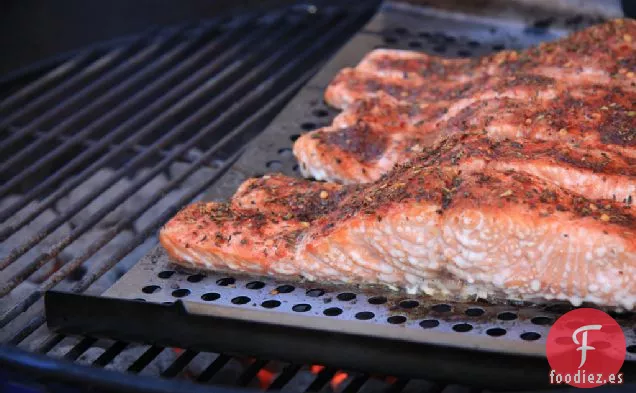 Receta de Ensalada de Salmón a la Parrilla