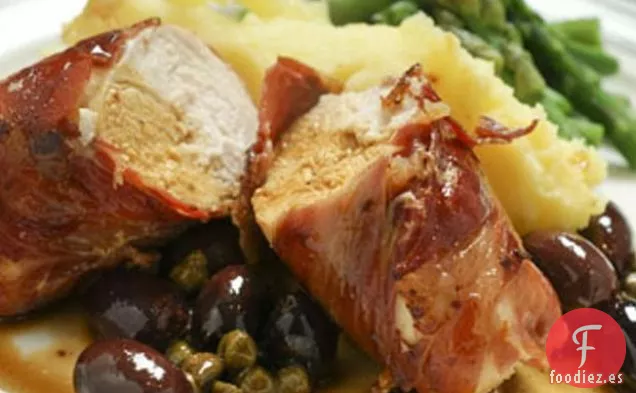 Pollo Envuelto En Jamón Con Aceitunas Y Alcaparras