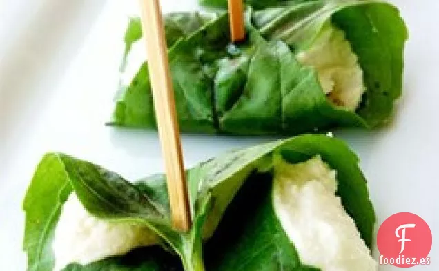 Bolitas de Queso de Cabra Envueltas en Albahaca de Prim