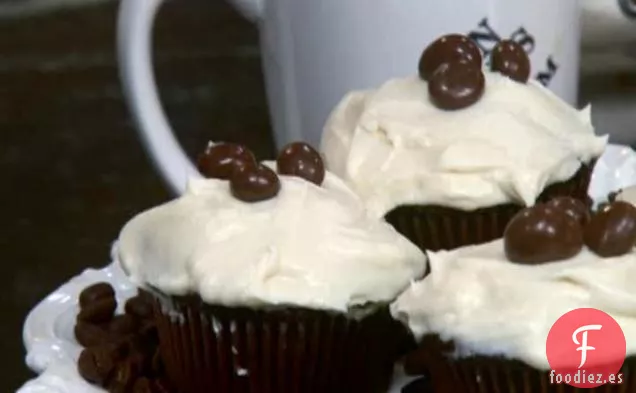 Cupcakes de Chocolate con Relleno de Crema de Café