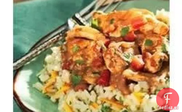 Mole de Maní de Pollo Rápido con Arroz Cilantro