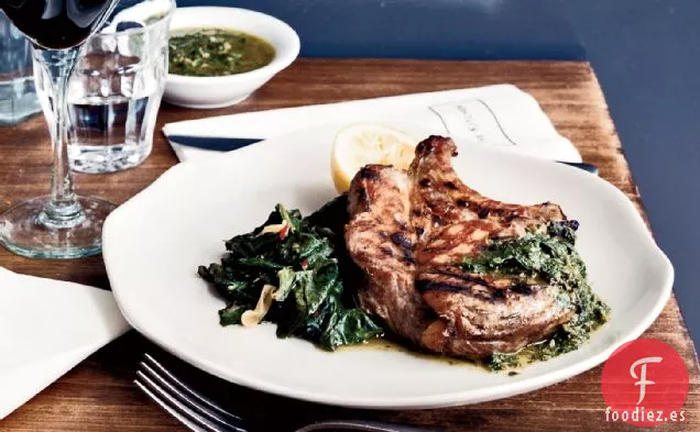 Chuletas de Cerdo Marinadas con Salsa de Hierbas