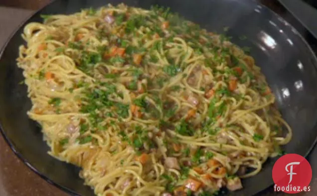 Espaguetis Cremosos con Frijoles