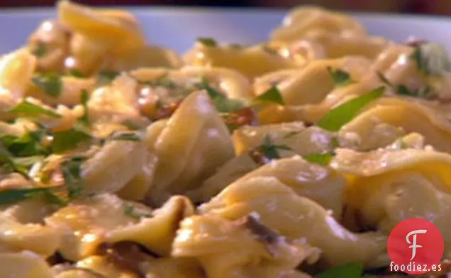 Tortellini de Queso con Salsa de Pecorino de Cerdo