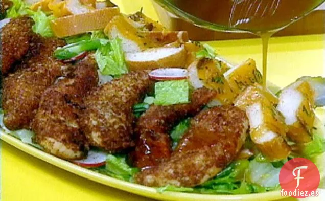 Trozos de Pollo con Costra de Pacana y Ensalada con Aderezo de Arce Picante