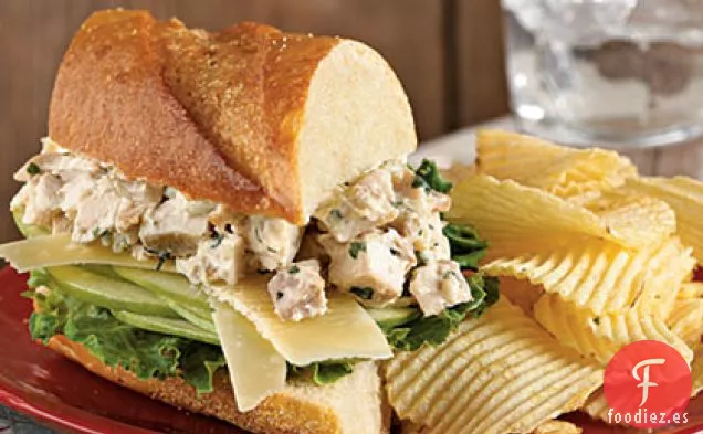 Sándwiches de Ensalada de Pollo al Estragón con Manzana