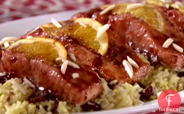 Salmón Glaseado con Arroz Seco de Azafrán a la Cereza