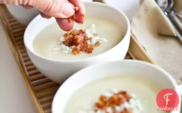 Sopa Cremosa De Coliflor Con Tocino Y Gorgonzola Receta