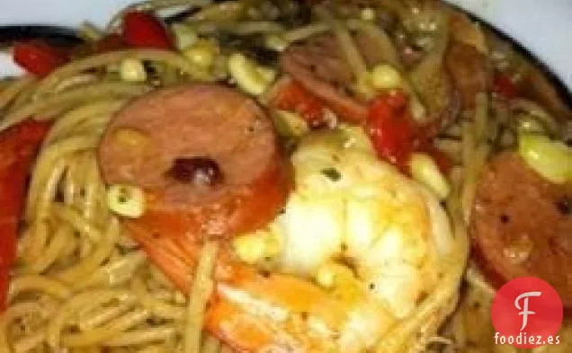 Linguini con Camarones con Especias Cajún y Maíz