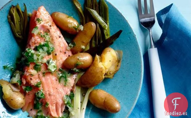 Salmón Asado a fuego Lento con Patatas
