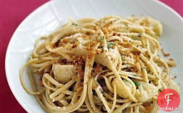 Linguini Con Coliflor Y Mantequilla Marrón