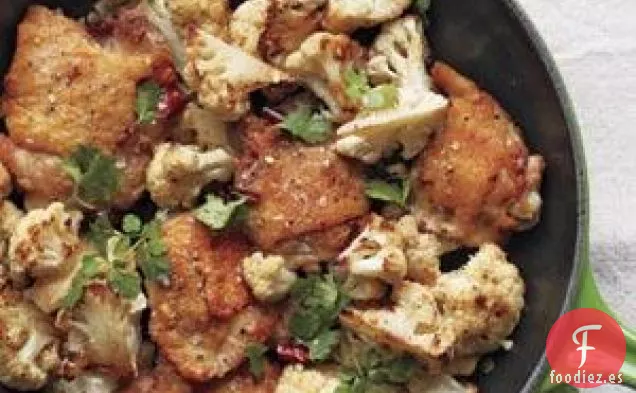 Muslos De Pollo Crujientes Con Coliflor Y Cilantro