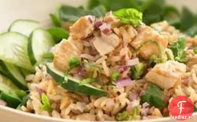 Ensalada Tailandesa con Arroz Integral y Pollo