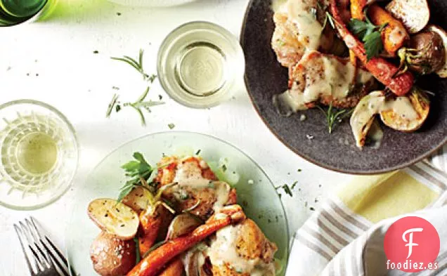 Pollo con Salsa de Vino Blanco y Mostaza y Verduras de Primavera