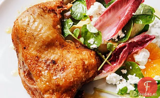 Ensalada de Escarola de Naranja con Confit de Pollo