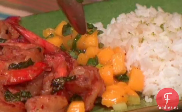 Camarones Picantes de Coco con Salsa Picante de Albahaca y Mango y Arroz Jazmín con Lima