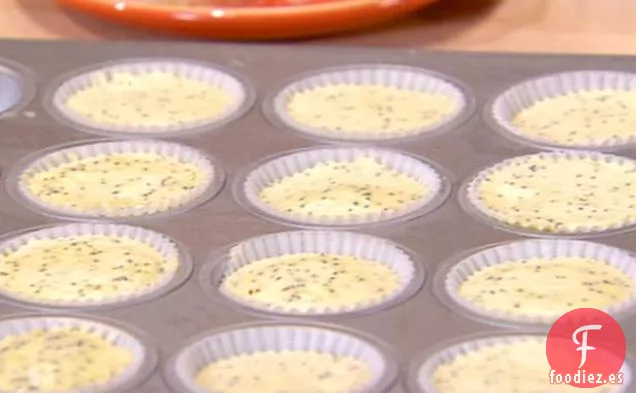 Cupcakes Semifreddo de Crema Agria con Semillas de Amapola de Limón Mini