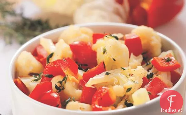 Coliflor Con Pimiento Rojo Y Ajo