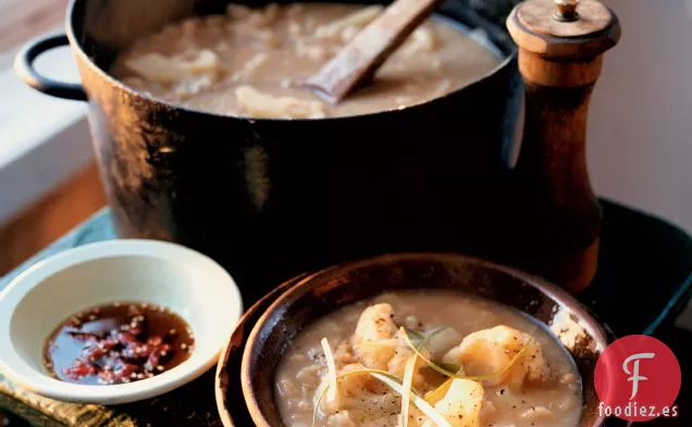 Sopa de Frijoles Blancos con Coliflor