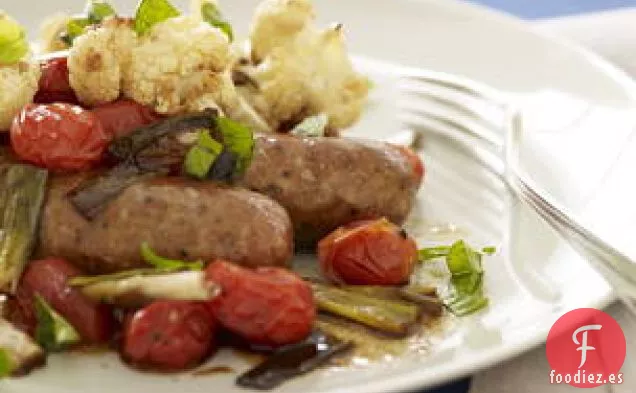 Salchichas Asadas Con Tomates Balsámicos Y Queso Parmesano