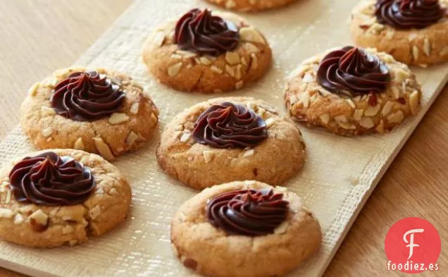 Galletas con Huella Digital de Mantequilla de Chocolate y Almendras